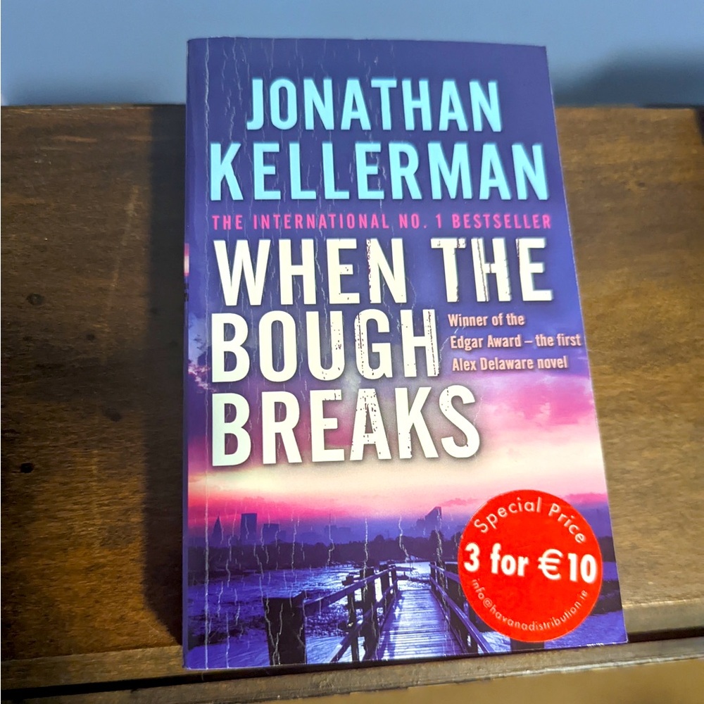 ⭐️5/$20 paperback book When the Bough Breaks by Jonathan Kellerman